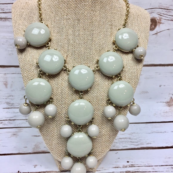 Gray Iconic J. Crew Bubble Statement Necklace - Picture 2 of 8